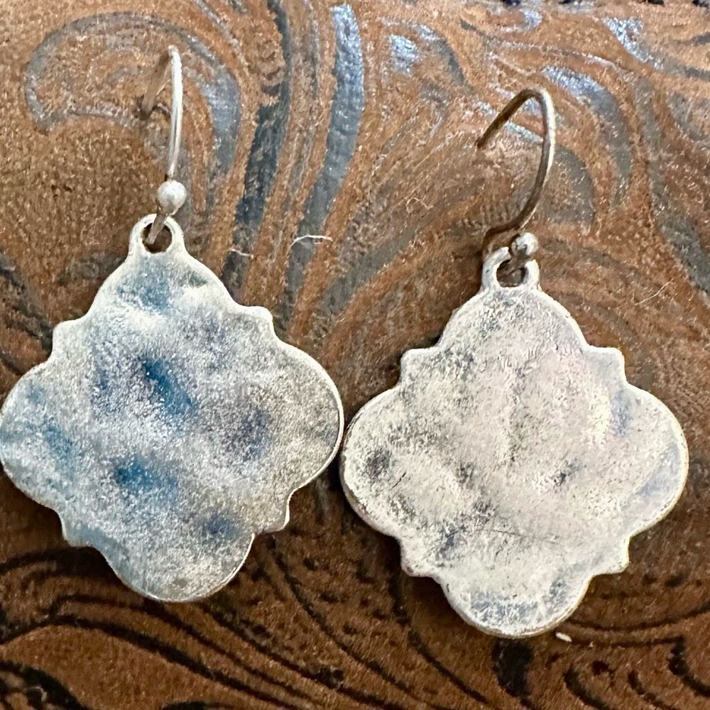 Silver Scalloped Textured Earrings